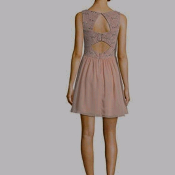 Blush Party Dress - Picture 7 of 11